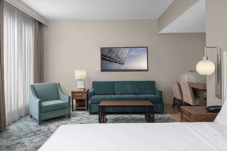 Hotel Embassy Suites By Hilton Charleston Harbor Mt. Pleasant