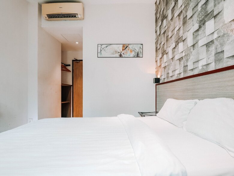 The Noble Hotel
