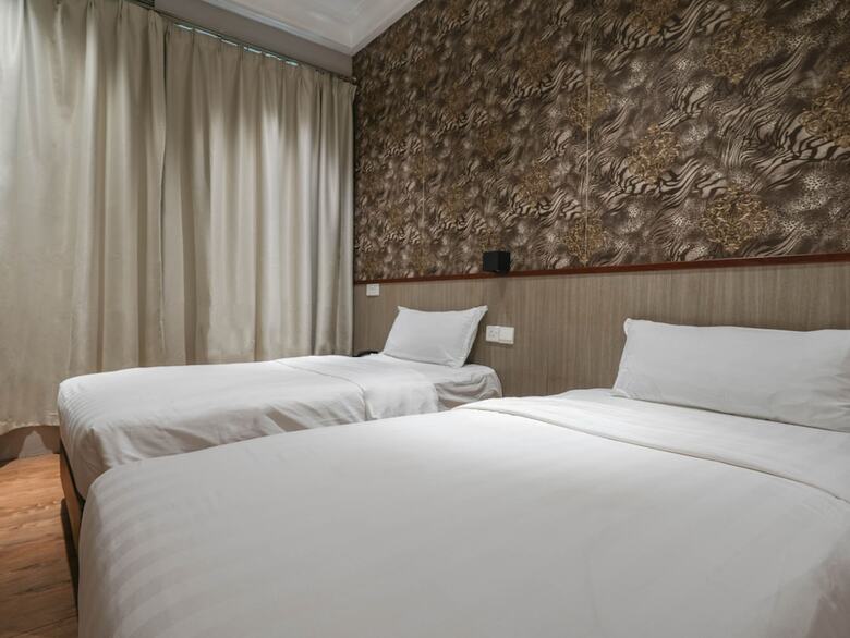 The Noble Hotel