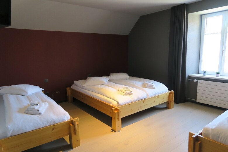 Hotel-de-ville De La Br�vine