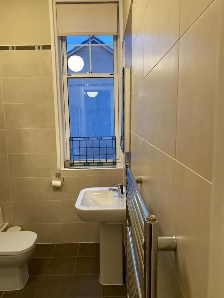 Glasgow Guest House