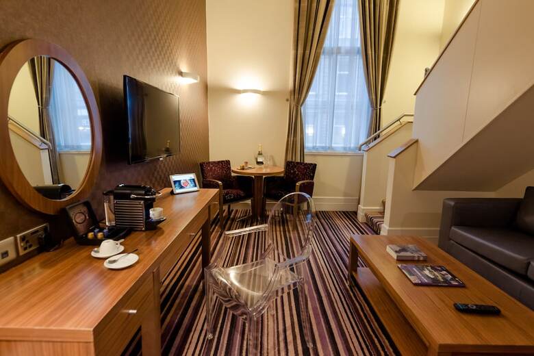 Leopold Hotel