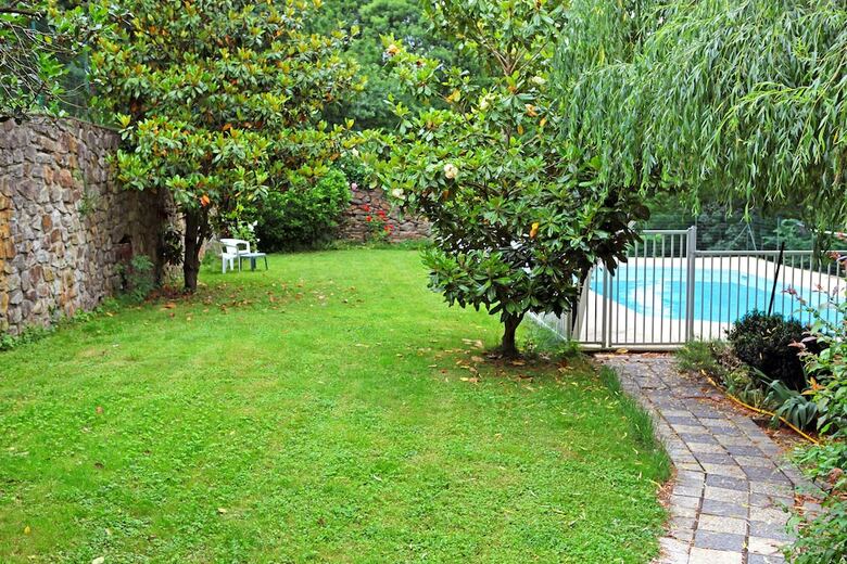 Hotel H�tel Lou Cante Perdrix