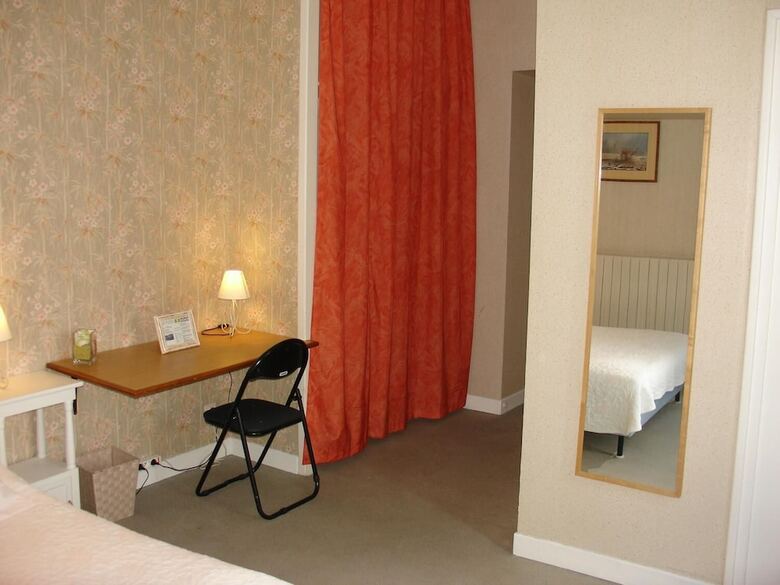 Hotel H�tel Lou Cante Perdrix