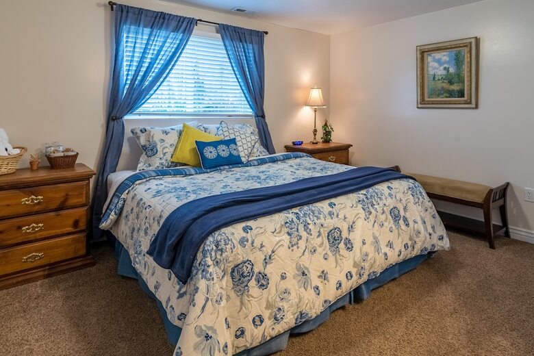 Family Crash Pad Near Slc
