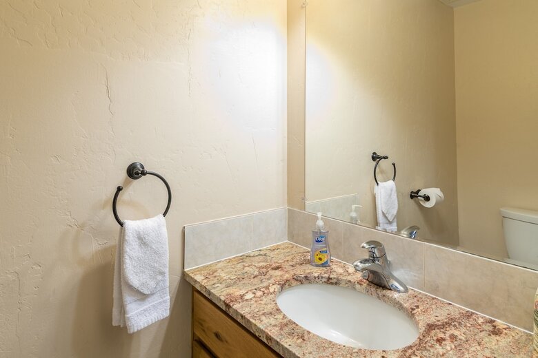 Family Crash Pad Near Slc