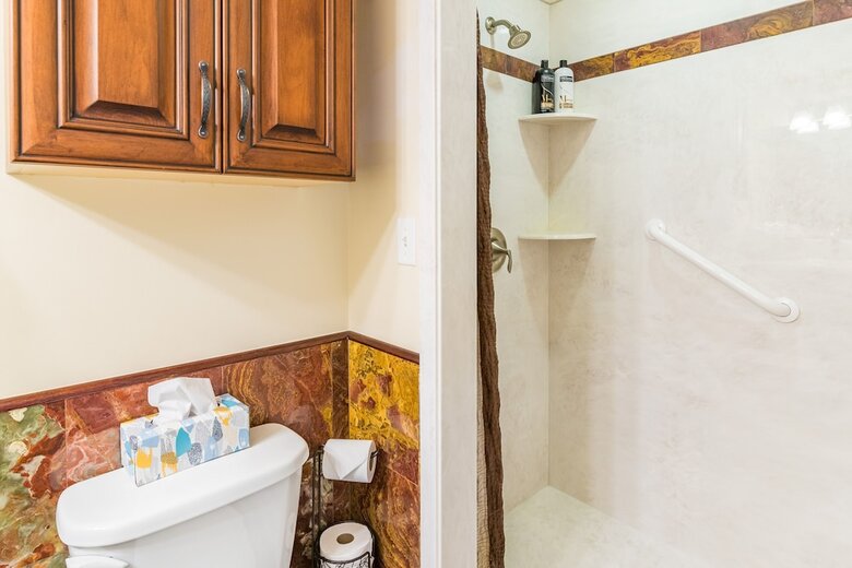 Family Crash Pad Near Slc
