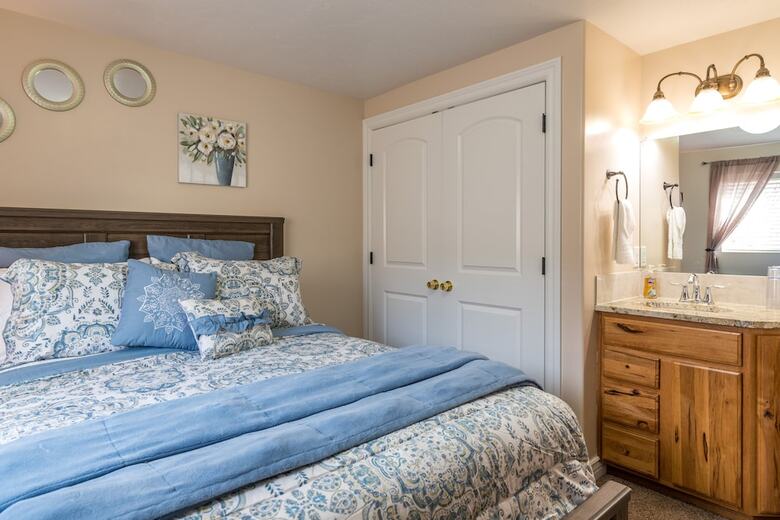 Family Crash Pad Near Slc