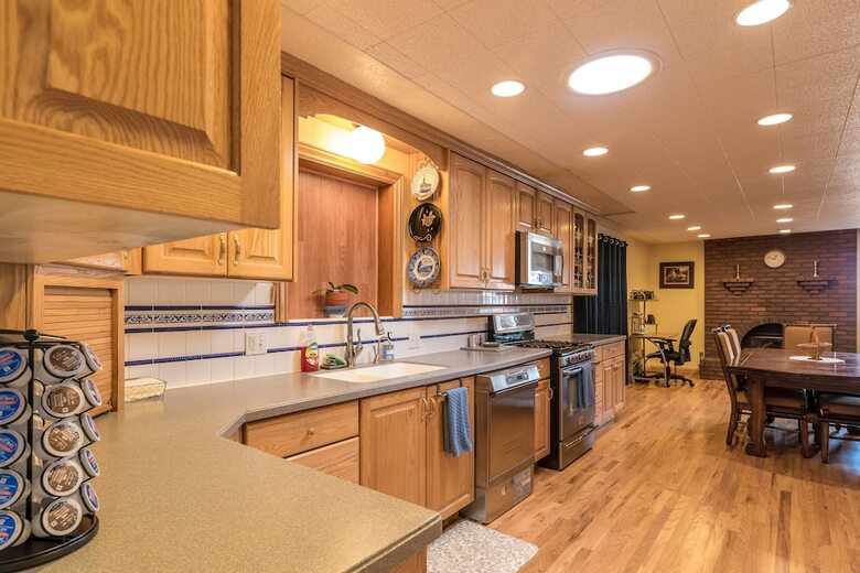 Family Crash Pad Near Slc
