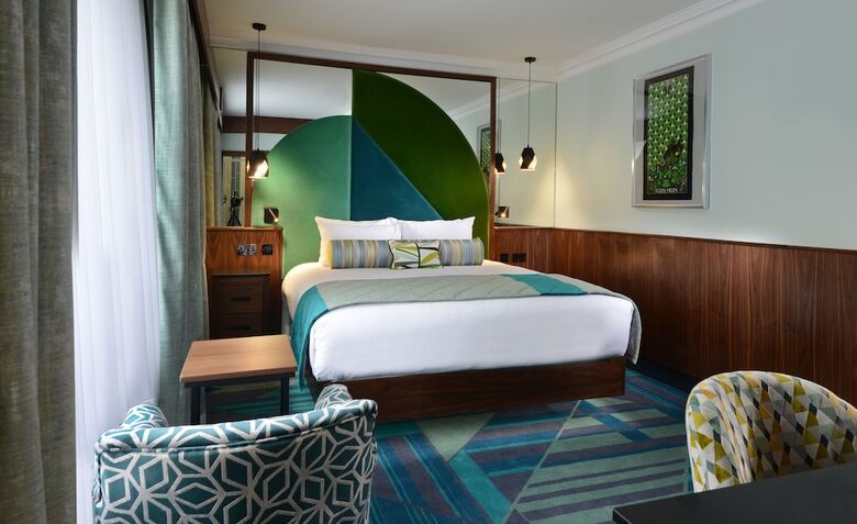 Arthaus Hotel