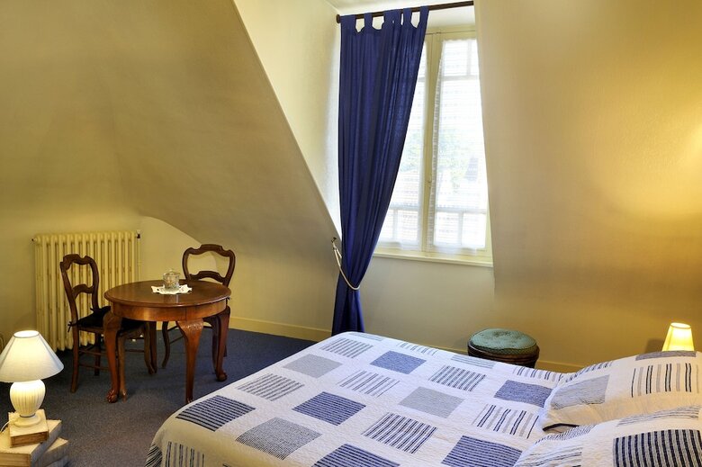 Hotel Logis Auberge De La Treille