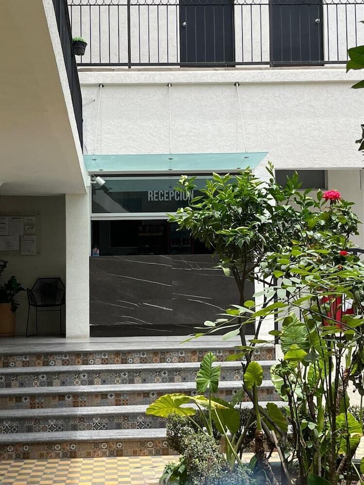 Hotel Gallo Rubio