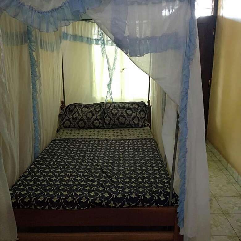 Miritini Guest House & Restaurant
