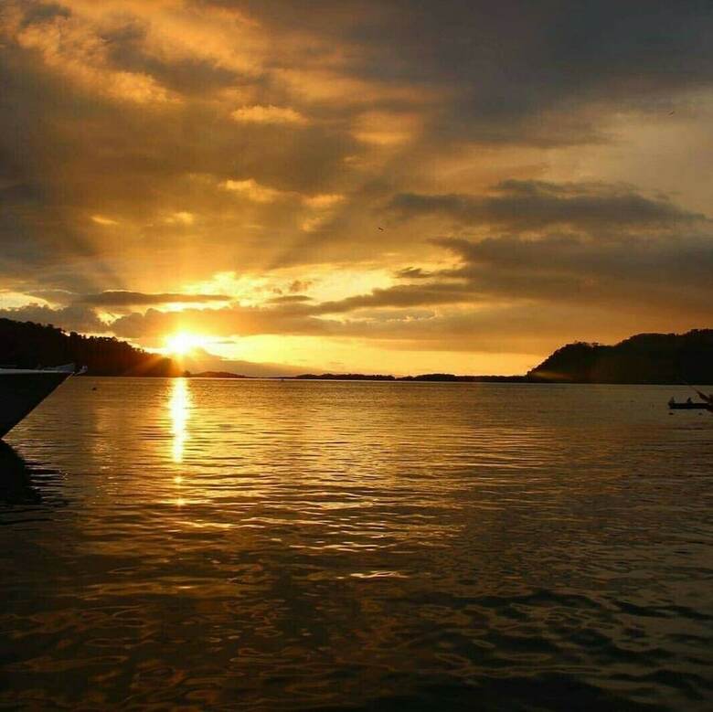 Hotel Fish Hook Marina & Lodge