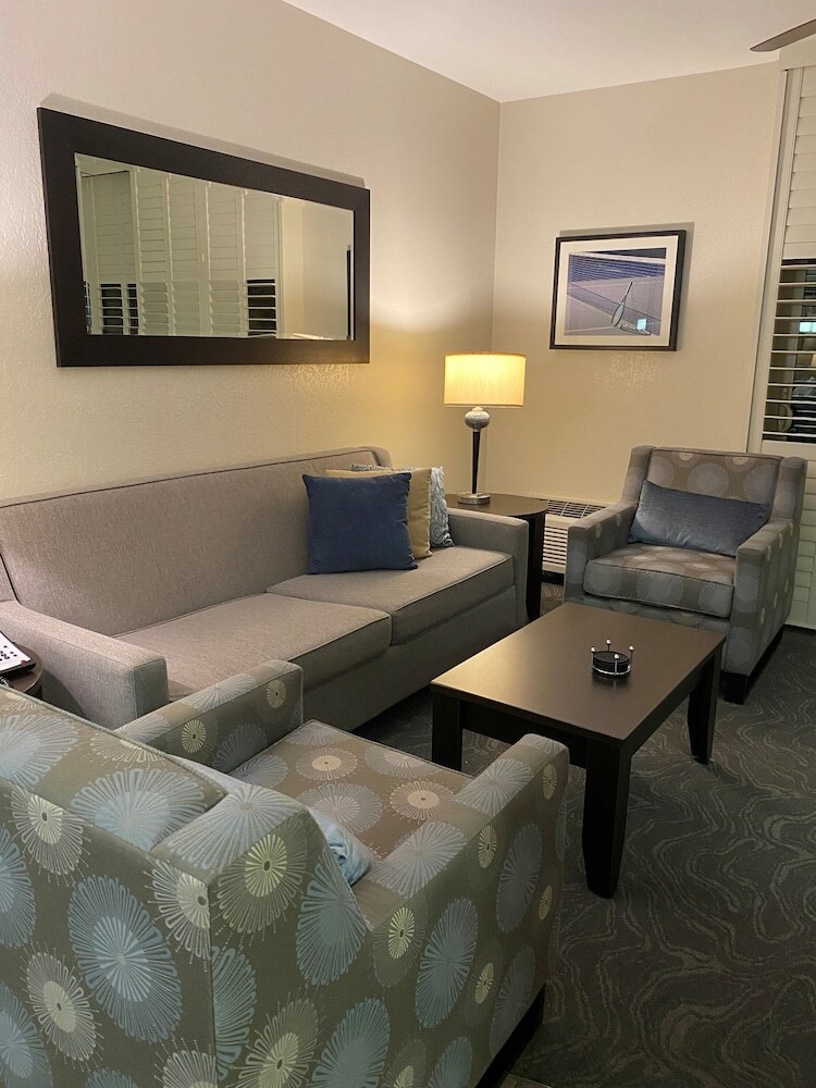 Aparthotel Getaways At Palm Springs Tennis Club