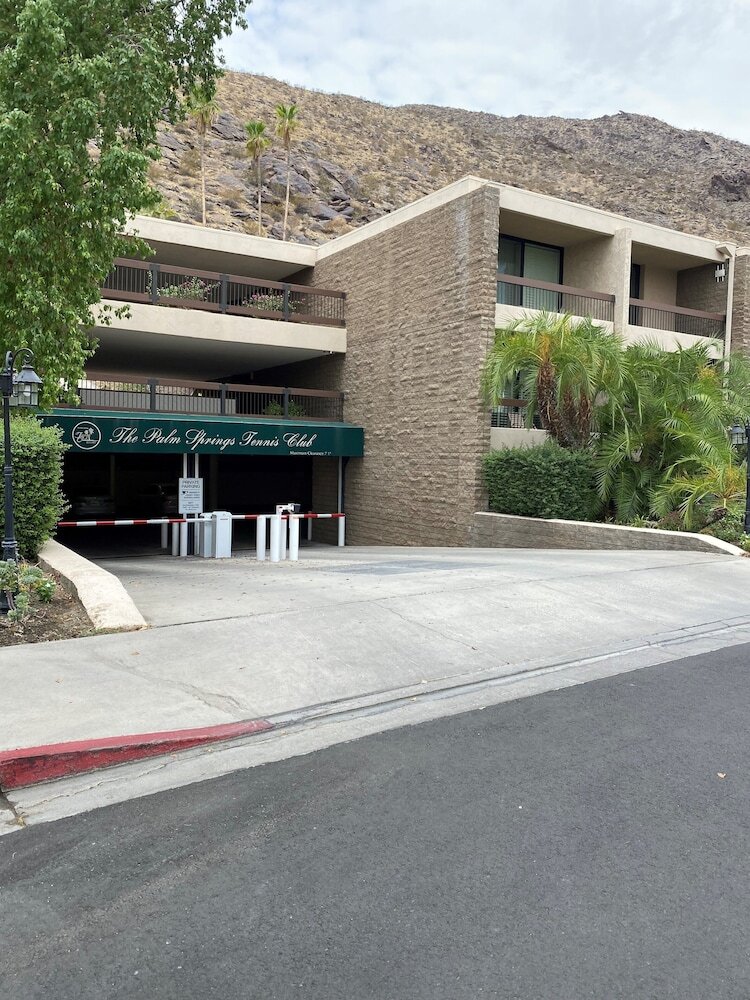 Aparthotel Getaways At Palm Springs Tennis Club