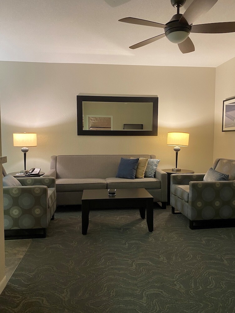 Aparthotel Getaways At Palm Springs Tennis Club