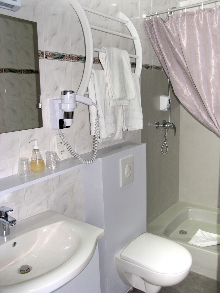 Hotel H�tel Et Studios Les Amandiers