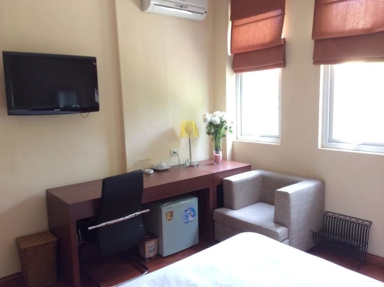 Tulip Hotel Vu Ngoc Phan