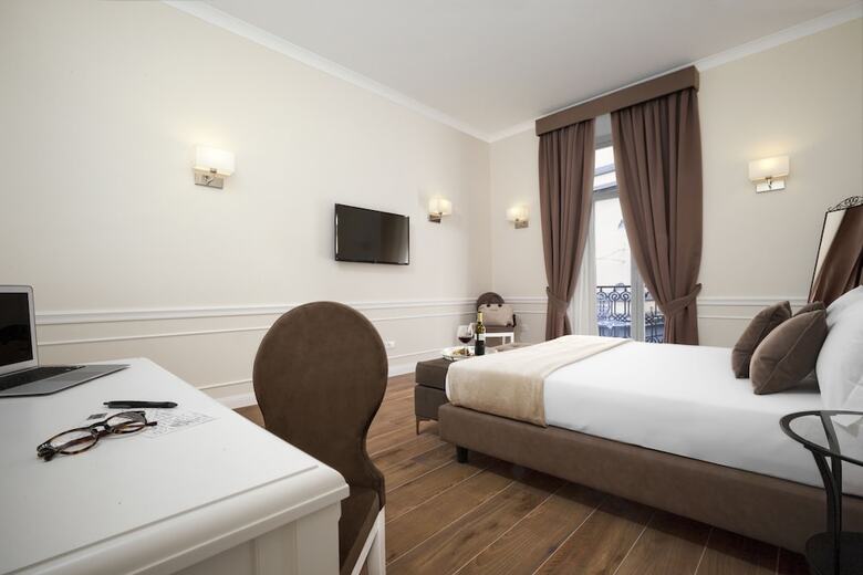 La Fontanina Suites