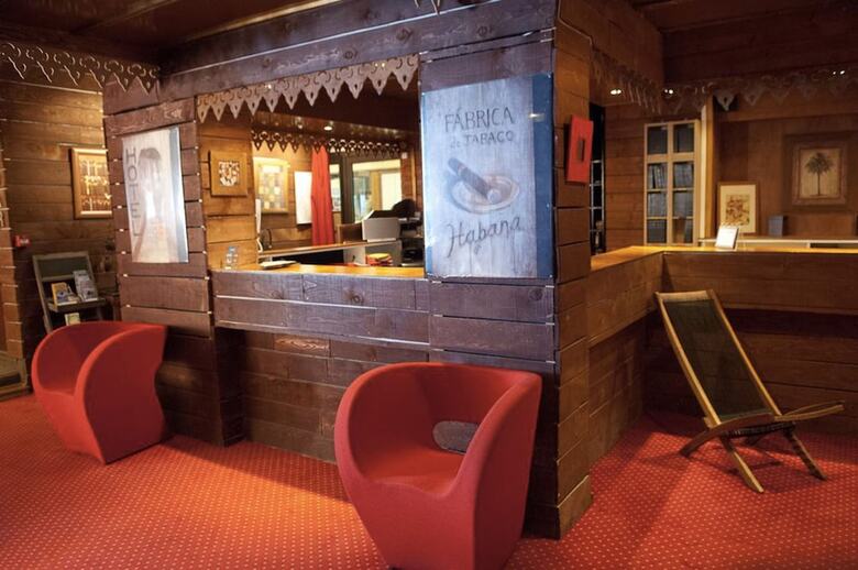 Hotel H�tel La Mandia