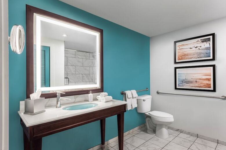Hotel Kona Kai San Diego