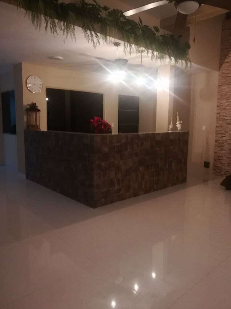 Hotel Virreyes