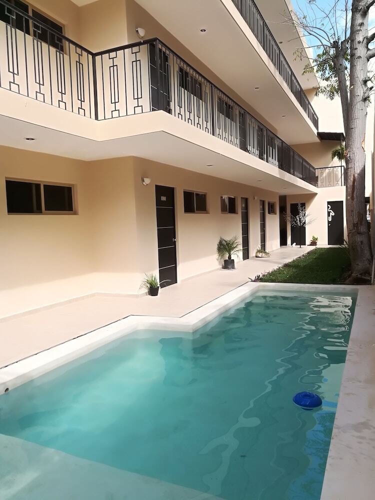 Hotel Virreyes