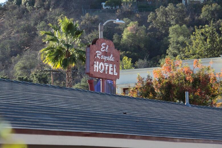 Motel El Royale Gardens Near Universal Studios