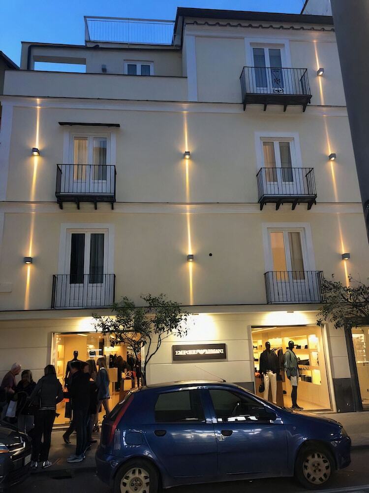 Palazzo Tritone & Abagnale