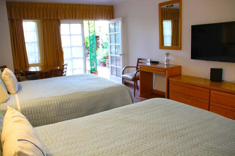 Hotel La Paloma Las Flores