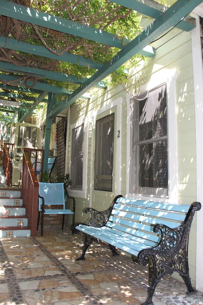 Hotel La Paloma Las Flores