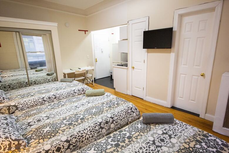 Hotel Studio Plus