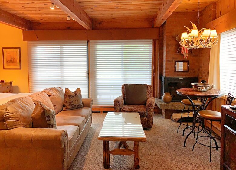 Aparthotel Aspen Square Condominium Hotel