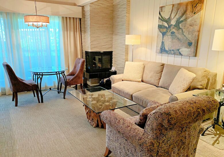 Aparthotel Aspen Square Condominium Hotel