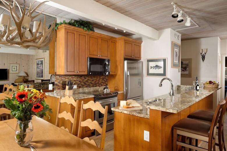 Aparthotel Aspen Square Condominium Hotel