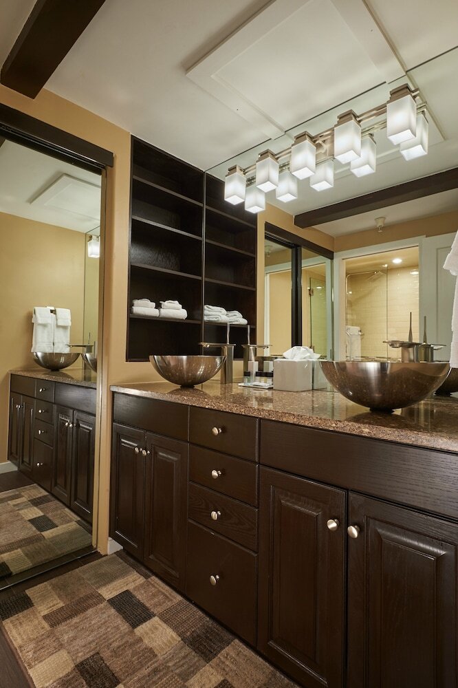 Aparthotel Aspen Square Condominium Hotel