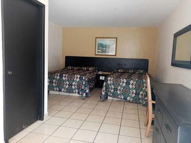 Hotel Santander Inn & Suites