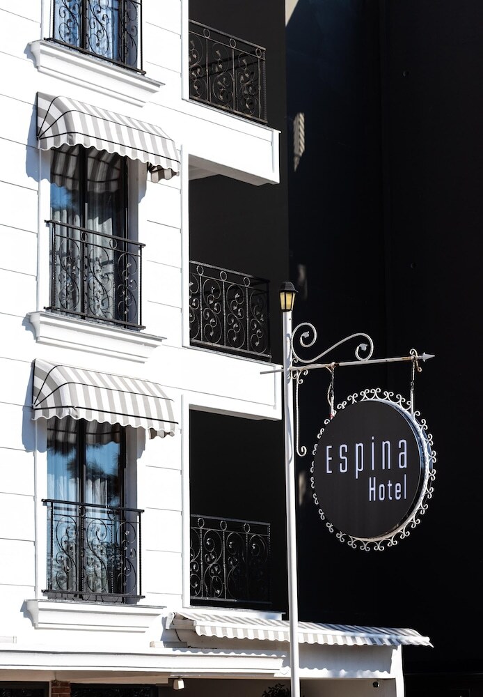 Espina Hotel