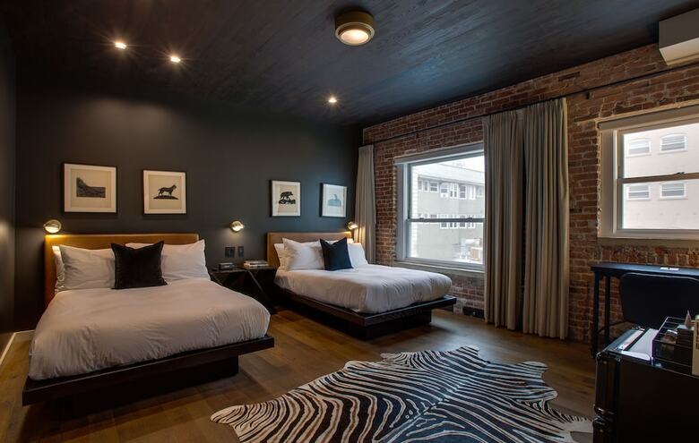 Venice V Hotel