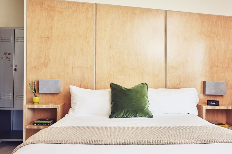 Venice V Hotel