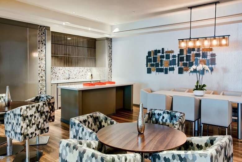 Hotel Global Luxury Suites At Exchange
