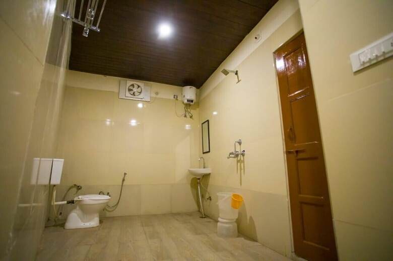 Hotel Badigarh Palace Resort