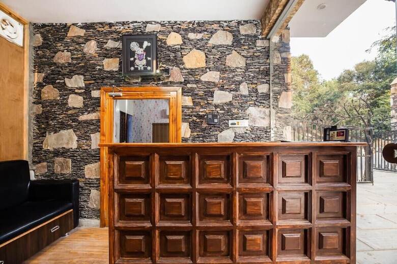 Hotel Badigarh Palace Resort