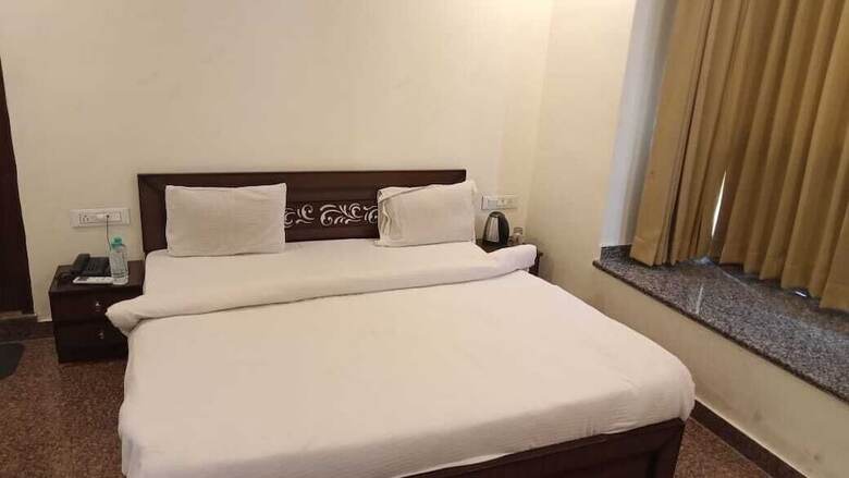 Hotel Badigarh Palace Resort
