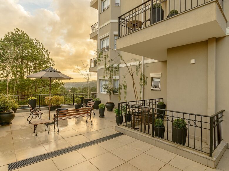 Aparthotel Pousada La Bas Suites De Montagne