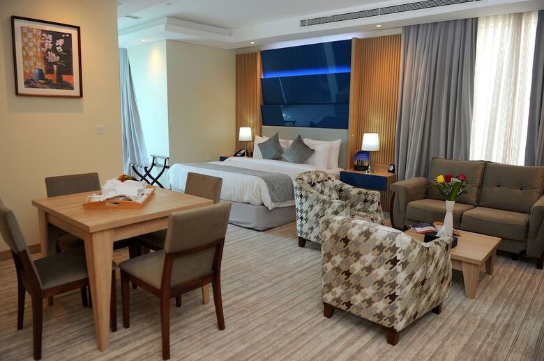 Almansour Suites Hotel Doha