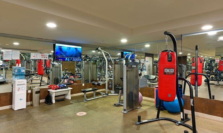 Almansour Suites Hotel Doha