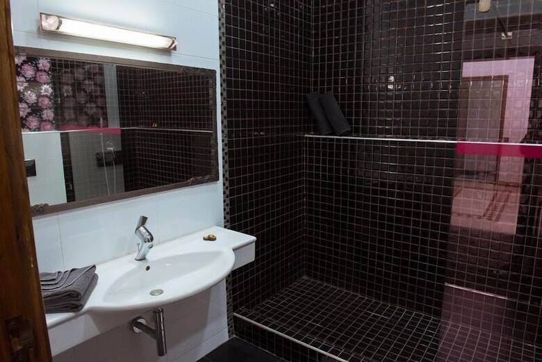 Hotel Regency Park And Suites