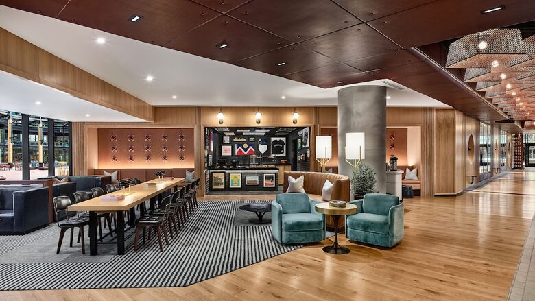 The Rally Hotel At Mcgregor Square